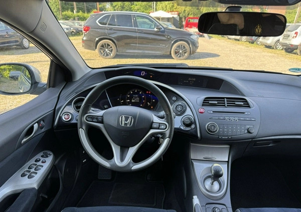 Honda Civic cena 17900 przebieg: 135306, rok produkcji 2006 z Kostrzyn małe 562